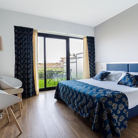 Hotel Ristorante Al Fiore بسكييرا ديل غاردا المظهر الخارجي الصورة
